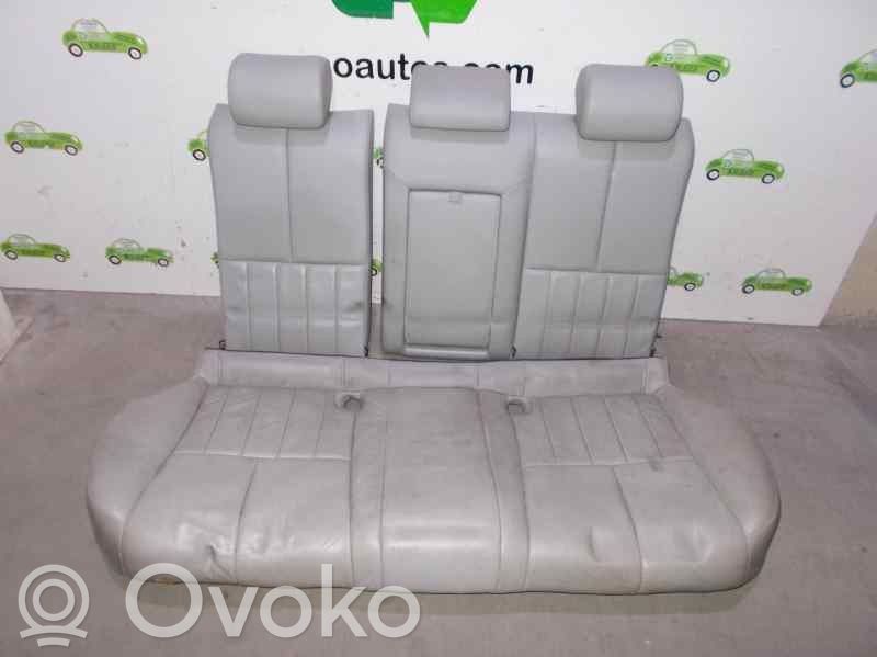 Asiento trasero   CUEROGRIS,4PUERTAS