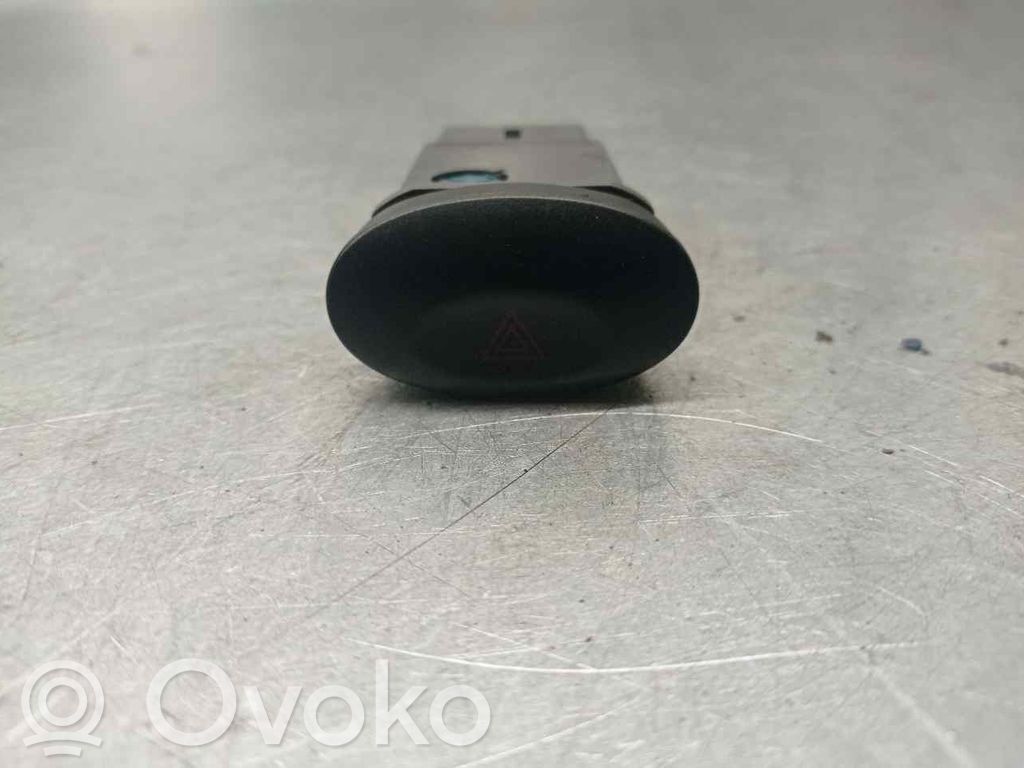Chevrolet Matiz Hazard light switch 