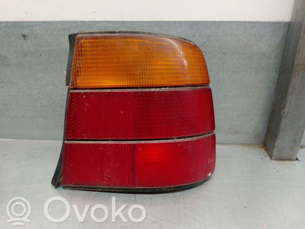 Luz trasera/de freno   133690,DEALETA,4PUERTAS