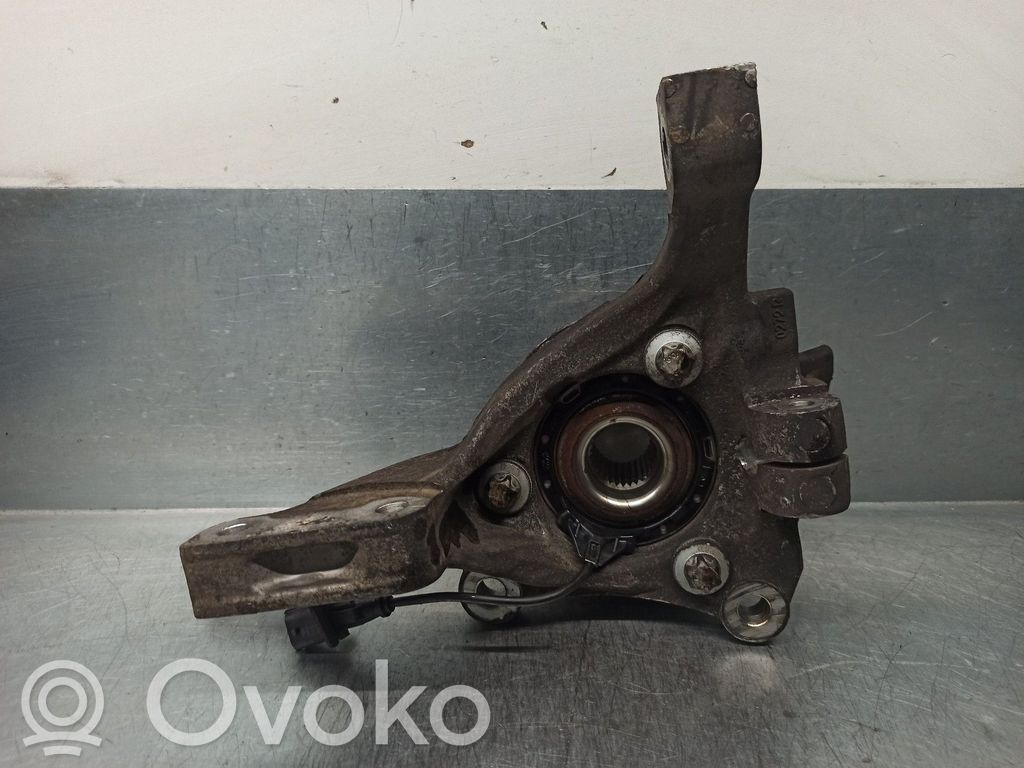 Opel Vectra B Zwrotnica koła przedniego 