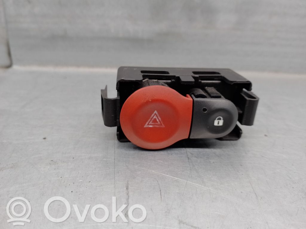 Renault Clio III Hazard light switch 