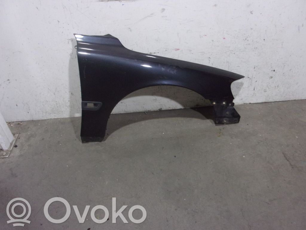 Volvo V70 Spārns 