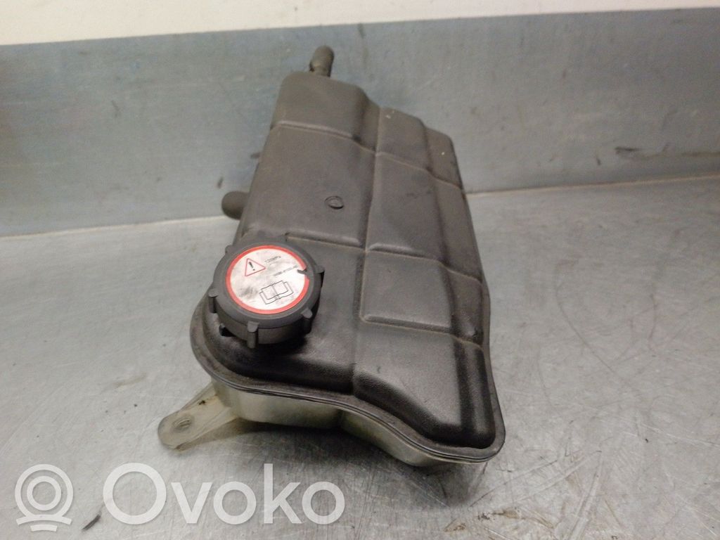 Ford Mondeo Mk III Zbiornik wyrównawczy paliwa 