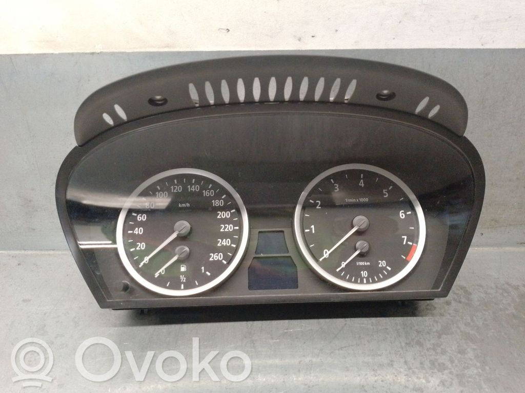 BMW 5 E60 E61 Speedometer (instrument cluster) 