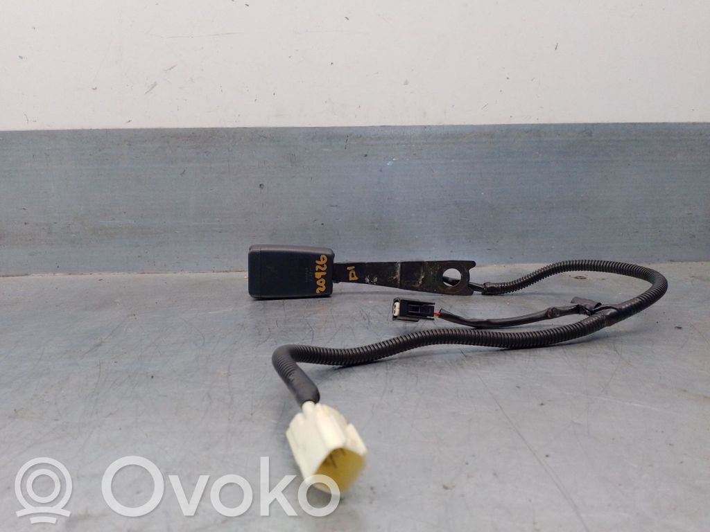 Toyota Corolla Verso E121 Klamra przedniego pasa bezpieczeństwa 