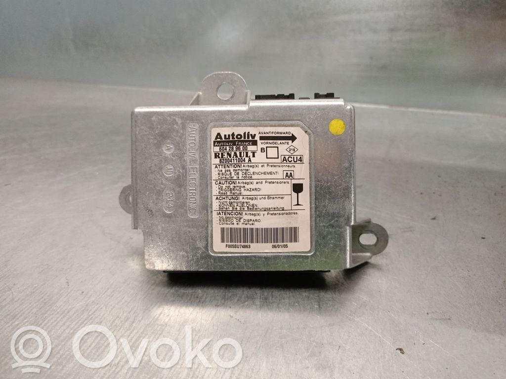 Renault Megane II Unitate/modul de comandă airbaguri 