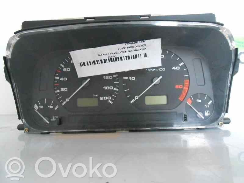 Volkswagen Polo II 86C 2F Spidometras (prietaisų skydelis) 