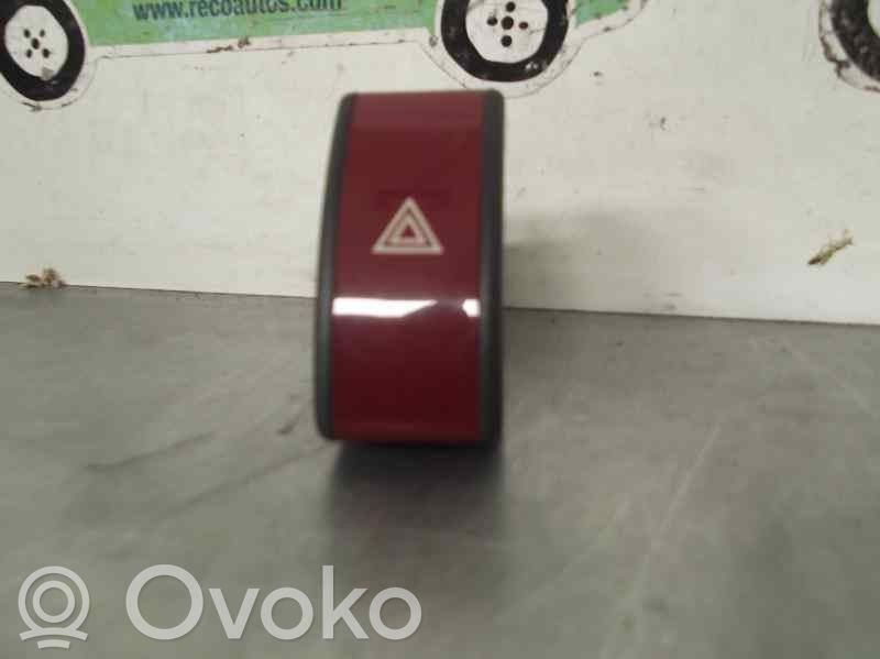 Opel Corsa C Avarinių žibintų jungtukas 