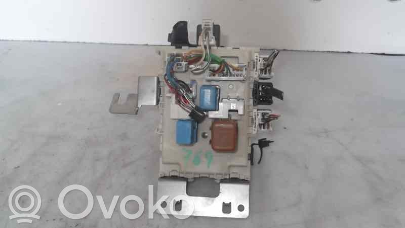 Nissan Almera N16 Set cutie siguranțe 