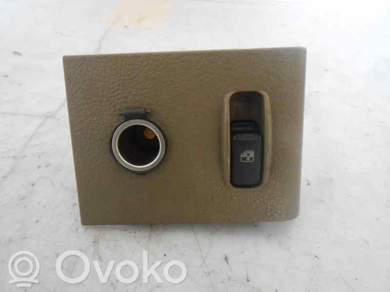 KIA Carnival Interrupteur commade lève-vitre 
