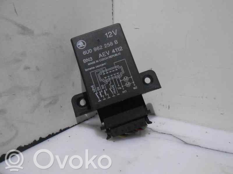 Skoda Felicia II Módulo de fusible 