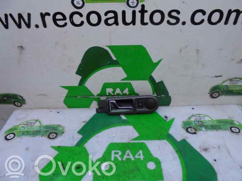 Volkswagen Passat Alltrack Manecilla interna puerta delantera 