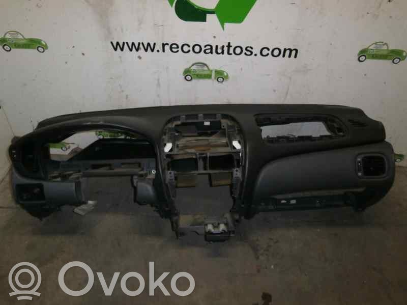 Nissan Almera N16 Cruscotto