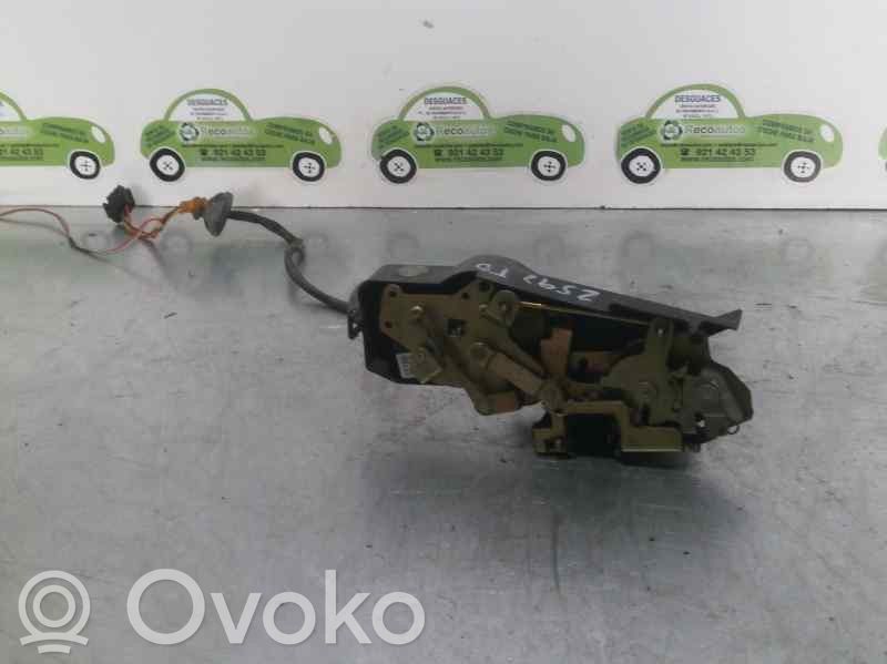 Volvo 850 Galinių durų spyna 