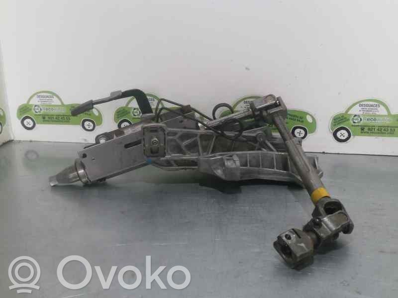 Ford Focus Ohjauspyörän akseli 