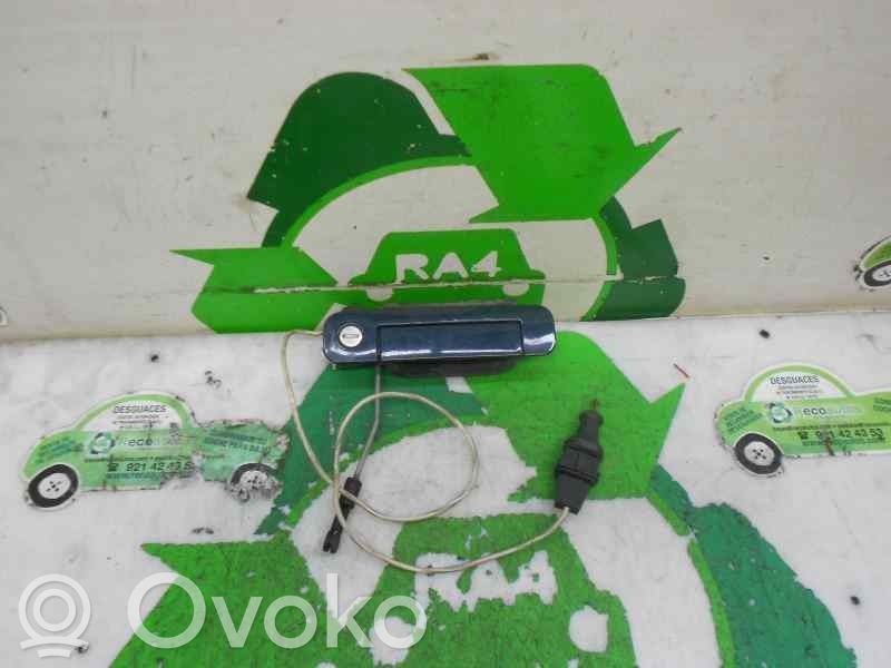 Audi 100 200 5000 C3 Maniglia esterna per portiera anteriore 