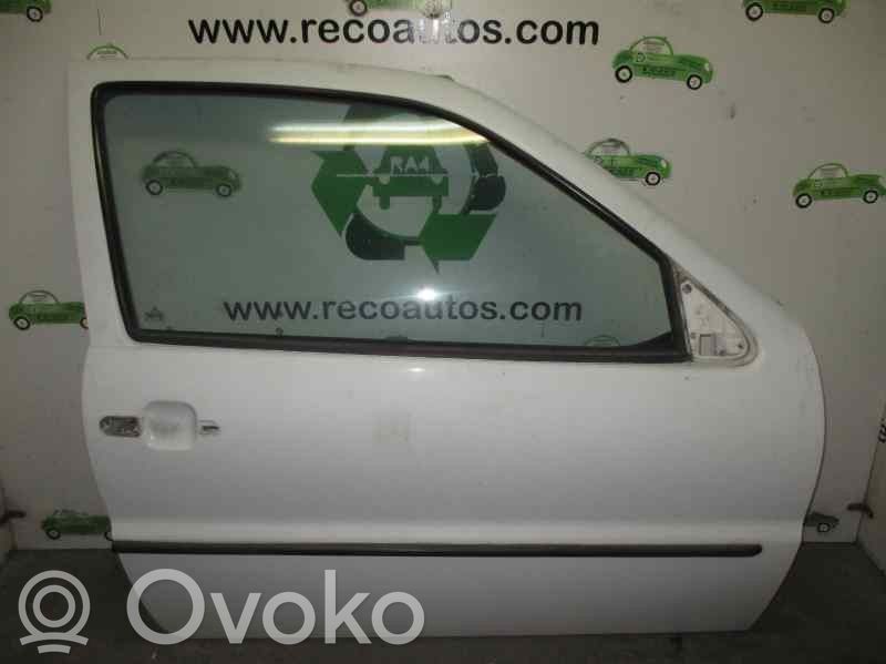 Volkswagen Polo III 6N 6N2 6NF Puerta delantera 