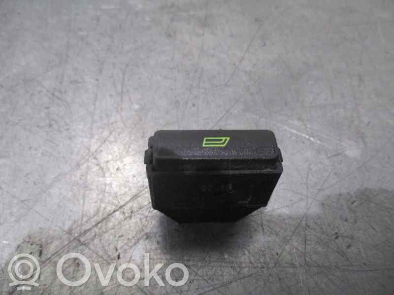 Audi A4 S4 B5 8D Comutator comandă geamuri electrice 
