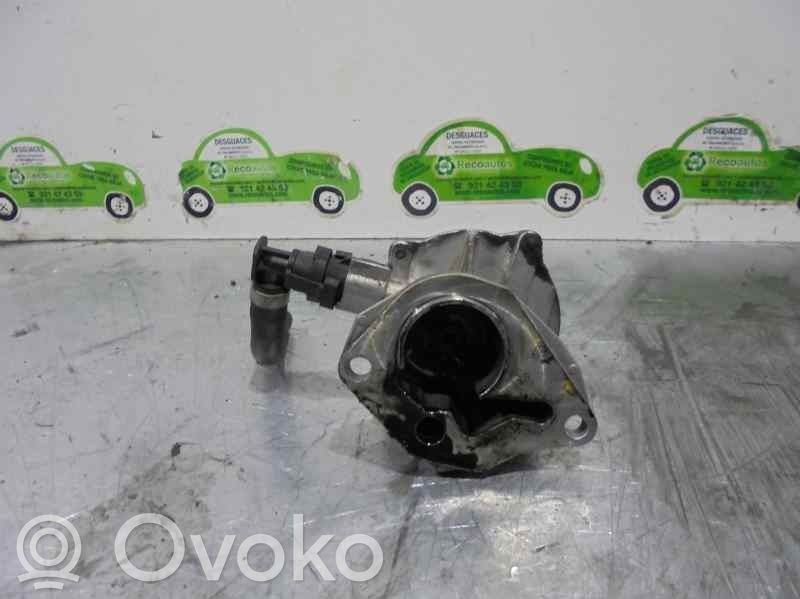 Nissan Almera N16 Bomba de vacío 