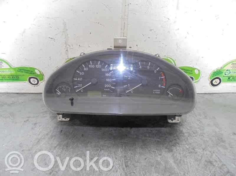 Mitsubishi Space Wagon Geschwindigkeitsmesser Cockpit 