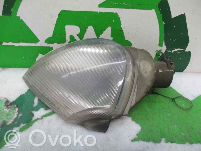 Renault Laguna I Headlight/headlamp 
