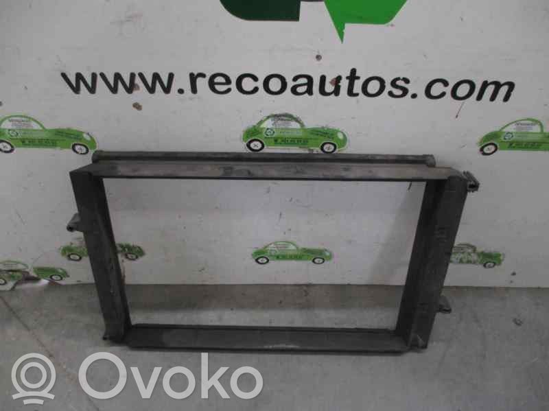 Grille de calandre avant   PANELFRONTAL