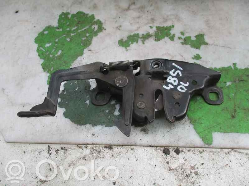 Nissan Terrano Tie down hook / loop 