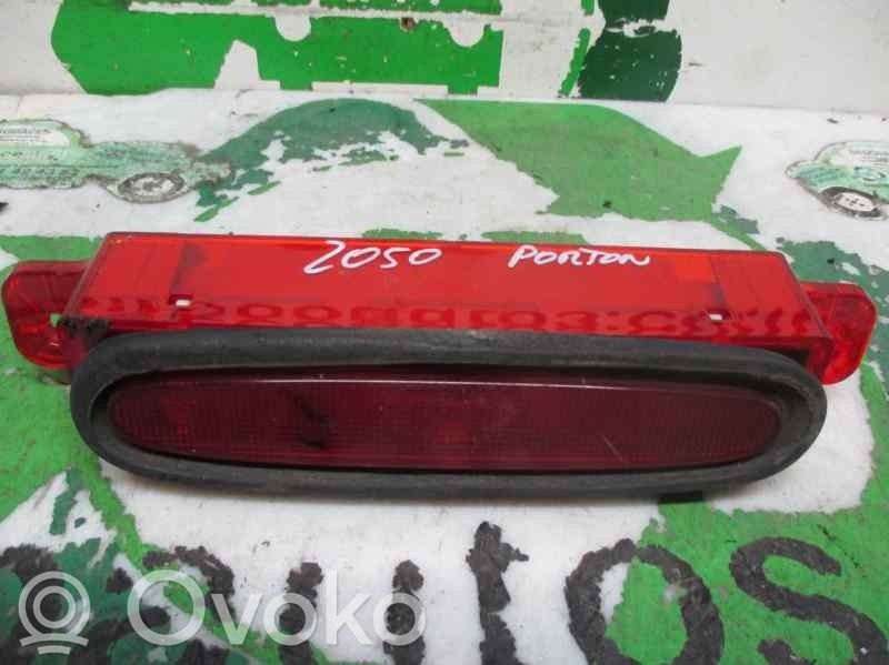 Mazda 3 I Third/center stoplight 