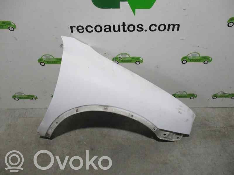 Opel Corsa B Sparnas 