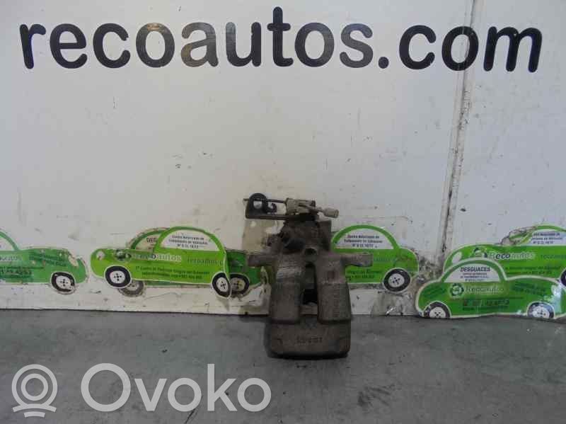 Renault Scenic I Tylny zacisk hamulcowy 