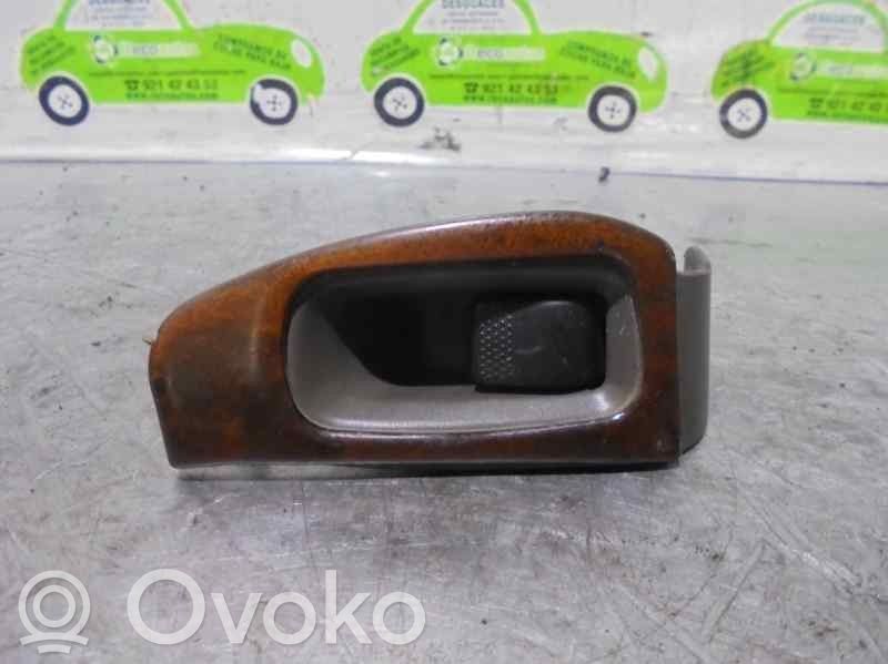 Subaru Legacy Electric window control switch 