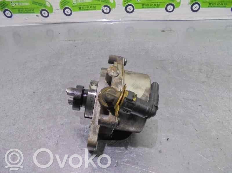 Opel Corsa C Bomba de vacío 