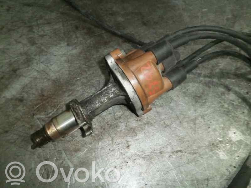 Renault Clio I Ignition distributor 