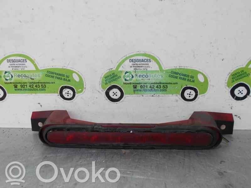 Ford Focus Third/center stoplight 