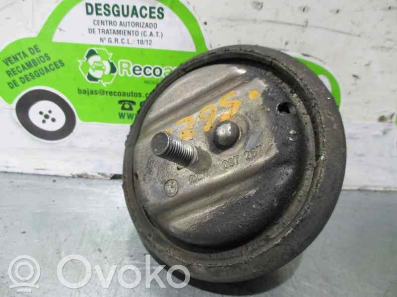 Engine mount bracket   22111097267