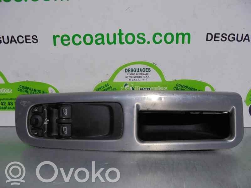 Volvo C30 Electric window control switch 