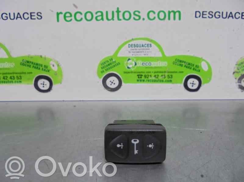 Interruptor de control del panel de luces   54332A0