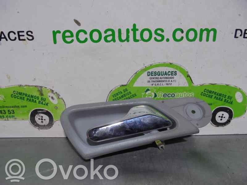 Mercedes-Benz C W203 Manecilla interna puerta delantera 
