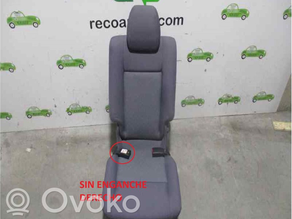 Nissan Almera N16 Siège arrière