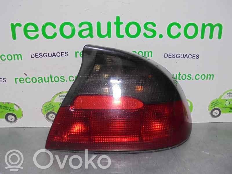 Opel Tigra A Aizmugurējais lukturis virsbūvē 