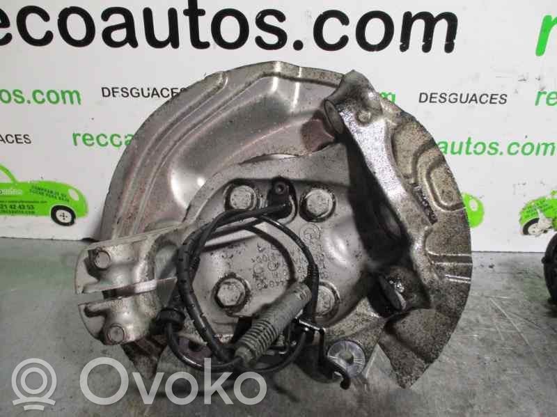 BMW 1 E81 E87 Fuso a snodo con mozzo ruota anteriore 