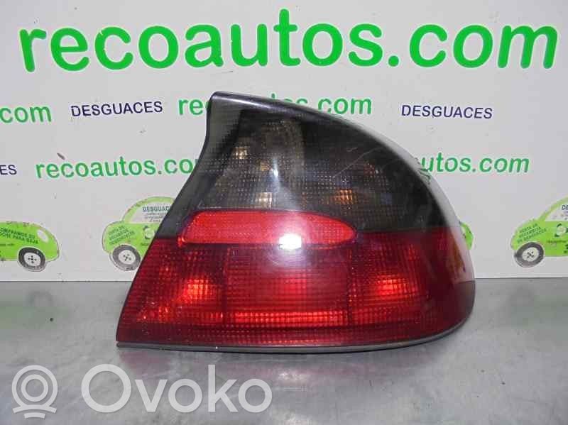 Opel Tigra A Aizmugurējais lukturis virsbūvē 