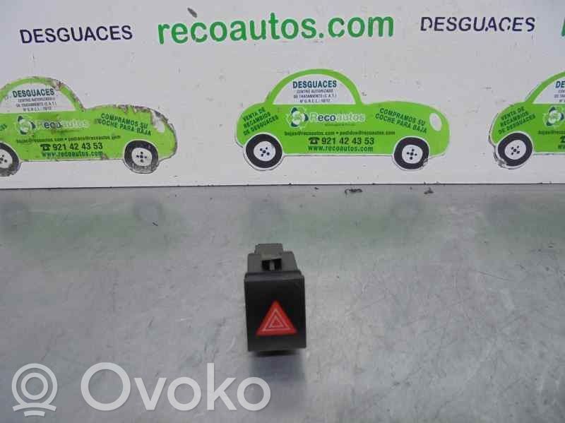 Volkswagen Polo Interruttore luci di emergenza
