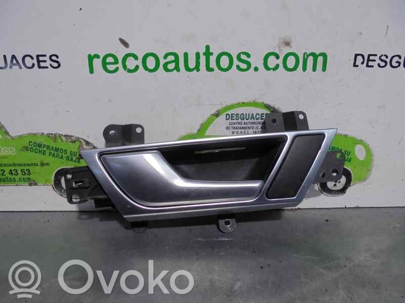 Manecilla interna puerta trasera   4F0868393FKZ