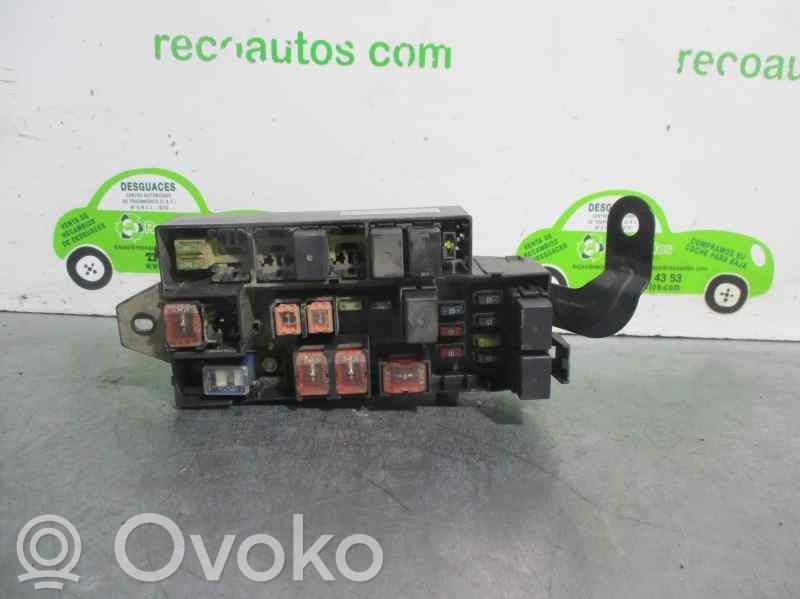 Subaru Forester SF Ящик предохранителей (комплект) 