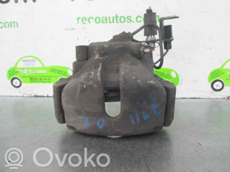 Audi A4 S4 B5 8D Передний суппорт 
