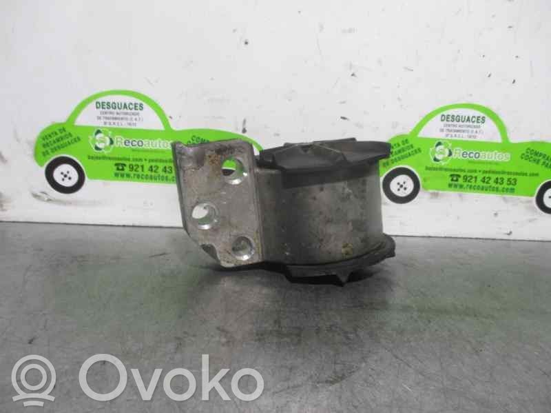 Soporte de montaje del motor