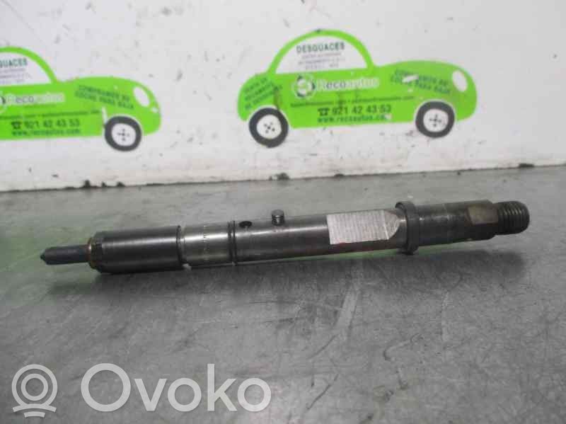 Audi A4 S4 B5 8D Iniettore 