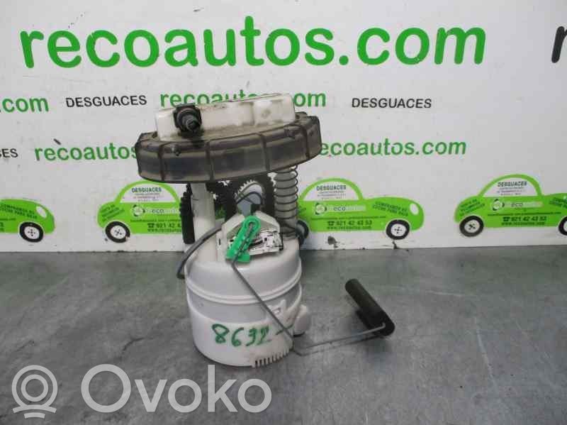 Renault Clio III Polttoainesäiliön pumppu 