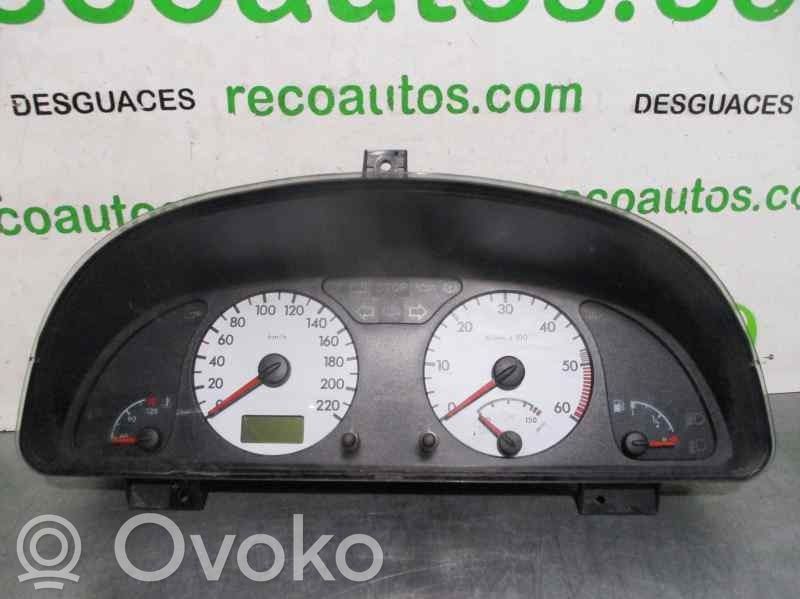 Citroen Xsara Spidometras (prietaisų skydelis) 